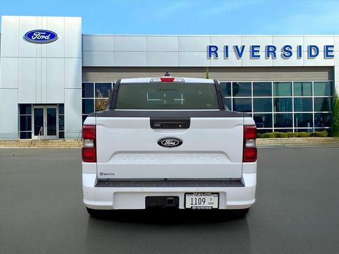 New 2025 Ford Maverick Lobo image 5