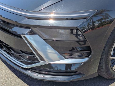 Used 2025 Hyundai Sonata SEL FWD image 11