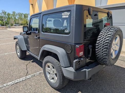 Used 2012 Jeep Wrangler Rubicon w/ PWR Convenience Group AWD/4WD image 8