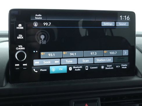 Used 2025 Honda Pilot TrailSport image 16