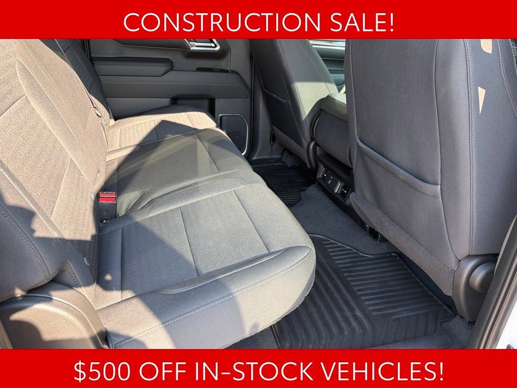 Used 2023 Chevrolet Silverado 1500 LT AWD/4WD image 21