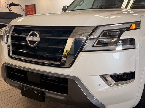 Used 2024 Nissan Armada Platinum w/ Captain's Chairs Package image 7