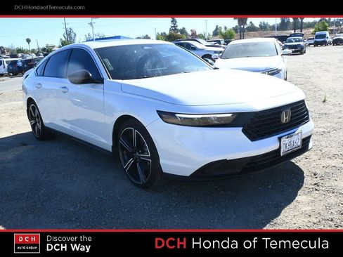 Used 2024 Honda Accord Sport image 3