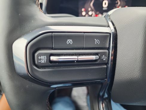 Certified 2023 GMC Canyon AT4 w/ AT4 Premium Package image 19