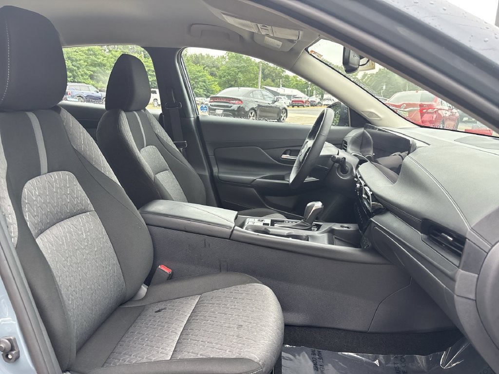 Certified 2026 Nissan Sentra SV w/ SV Convenience Package FWD image 19
