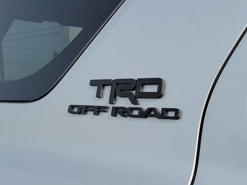 New 2026 Toyota 4Runner 4WD image 13