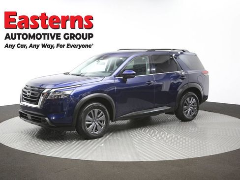 Used 2025 Nissan Pathfinder SV FWD image 56