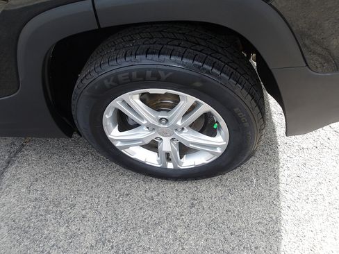 Used 2019 GMC Terrain SLE image 21