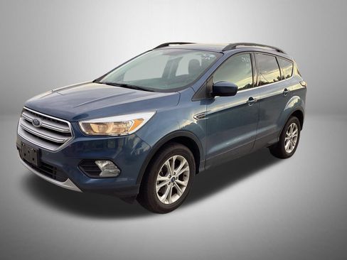 Used 2018 Ford Escape SE w/ SE Sync 3 Package AWD/4WD image 1