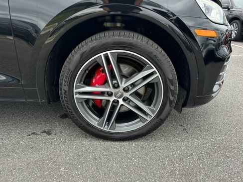 Used 2018 Audi SQ5 Premium Plus w/ S Sport Package AWD/4WD image 37