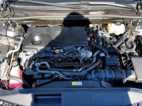 Used 2022 Toyota Camry SE image 10