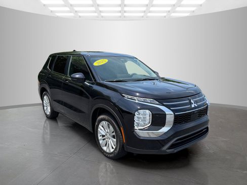 Used 2025 Mitsubishi Outlander ES AWD/4WD image 5