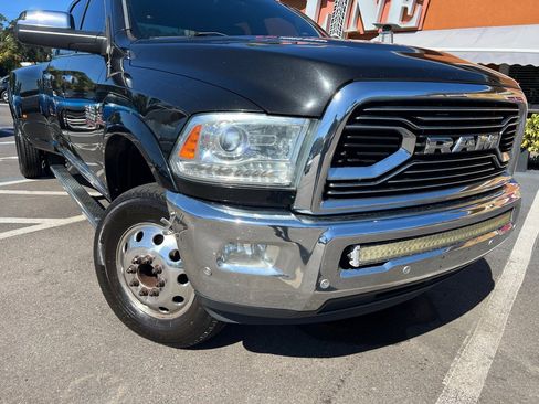 Used 2018 RAM 3500 Laramie Longhorn w/ Max Tow Package image 40