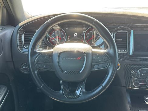 Used 2022 Dodge Charger SXT RWD image 13