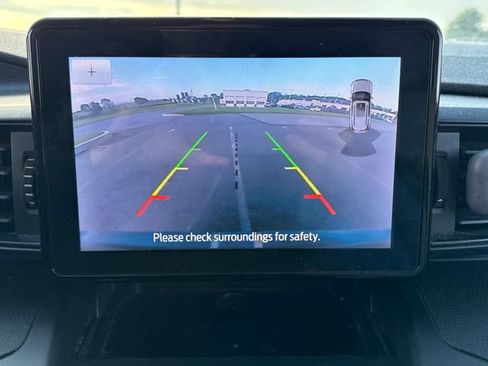 Used 2020 Ford Explorer 4WD image 25