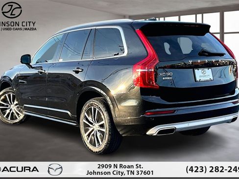 Used 2020 Volvo XC90 T5 Momentum w/ Protection Package image 13
