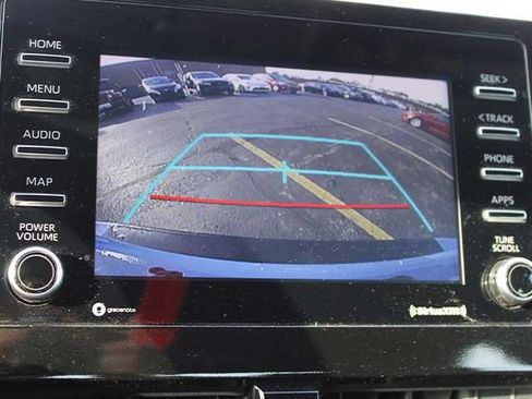 Used 2023 Toyota Camry SE FWD image 11