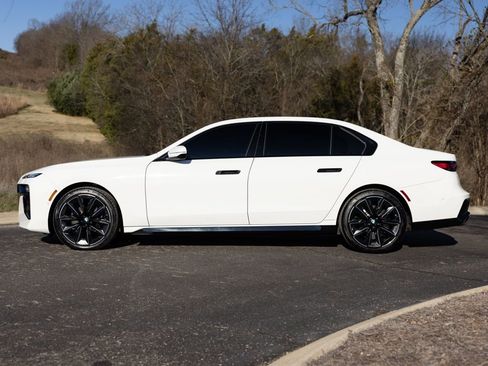 Used 2023 BMW 760i xDrive 760i xDrive image 5