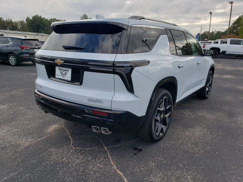 New 2026 Chevrolet Traverse High Country w/ LPO, Floor Liner Package image 3