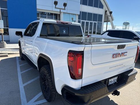 Used 2023 GMC Sierra 1500 AT4X image 11