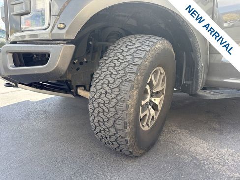 Used 2018 Ford F150 Raptor w/ Equipment Group 802A Luxury AWD/4WD image 28