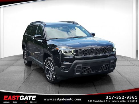 New 2026 Jeep Cherokee Laredo AWD/4WD image 1