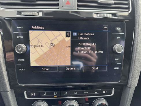 Used 2019 Volkswagen Golf R 4-Door image 19