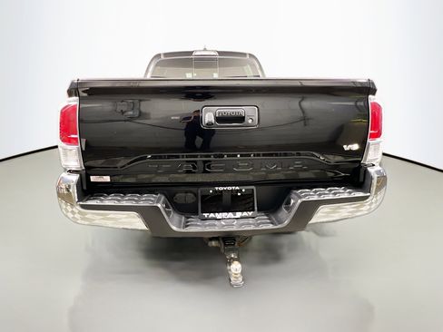Used 2023 Toyota Tacoma TRD Off-Road AWD/4WD image 6