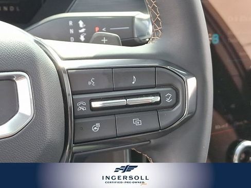 Used 2025 GMC Acadia AT4 w/ Super Cruise Package image 8