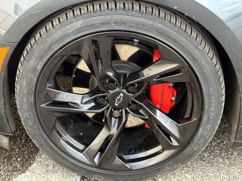 Certified 2023 Chevrolet Camaro LT w/ RS Package image 8