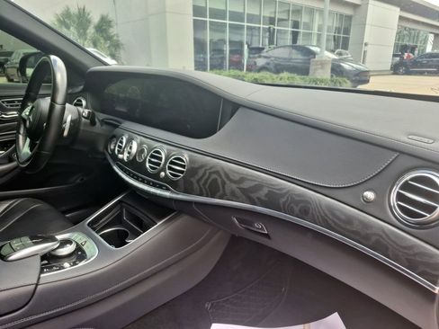 Used 2018 Mercedes-Benz S 450 Sedan image 19