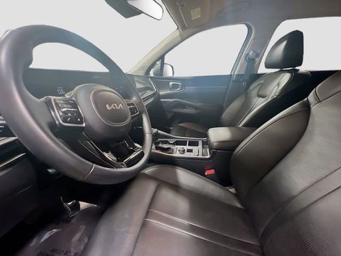 Used 2024 Kia Sorento S image 22