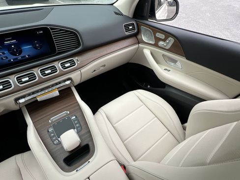 New 2026 Mercedes-Benz GLE 450 4MATIC image 14