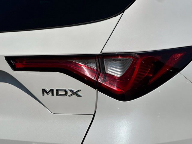 Used 2023 Acura MDX w/ Technology Package AWD/4WD image 11