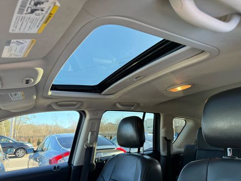 Used 2014 Jeep Compass Limited w/ Sun/Sound Group image 8