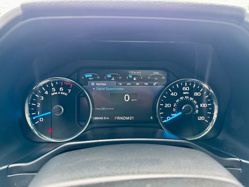 Used 2016 Ford F150 Platinum w/ Equipment Group 701A Luxury AWD/4WD image 17