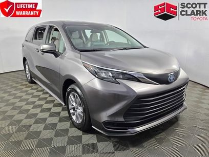 Used 2024 Toyota Sienna LE