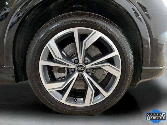 Used 2024 Audi Q4 e-tron Premium Plus w/ Premium Plus AWD/4WD image 31