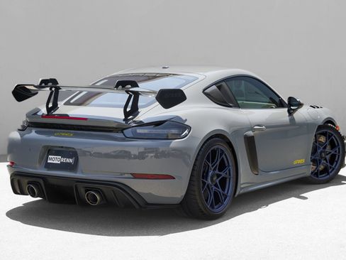 Used 2023 Porsche 718 Cayman GT4 RS RWD image 4