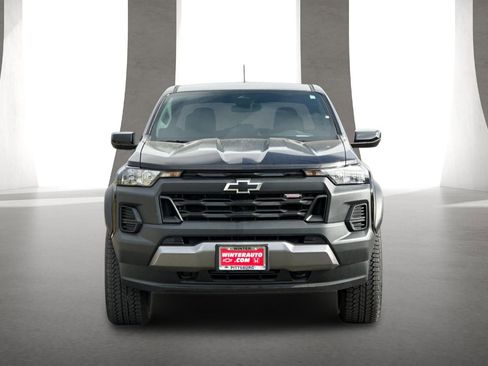 New 2025 Chevrolet Colorado Trail Boss w/ Midnight Edition image 9