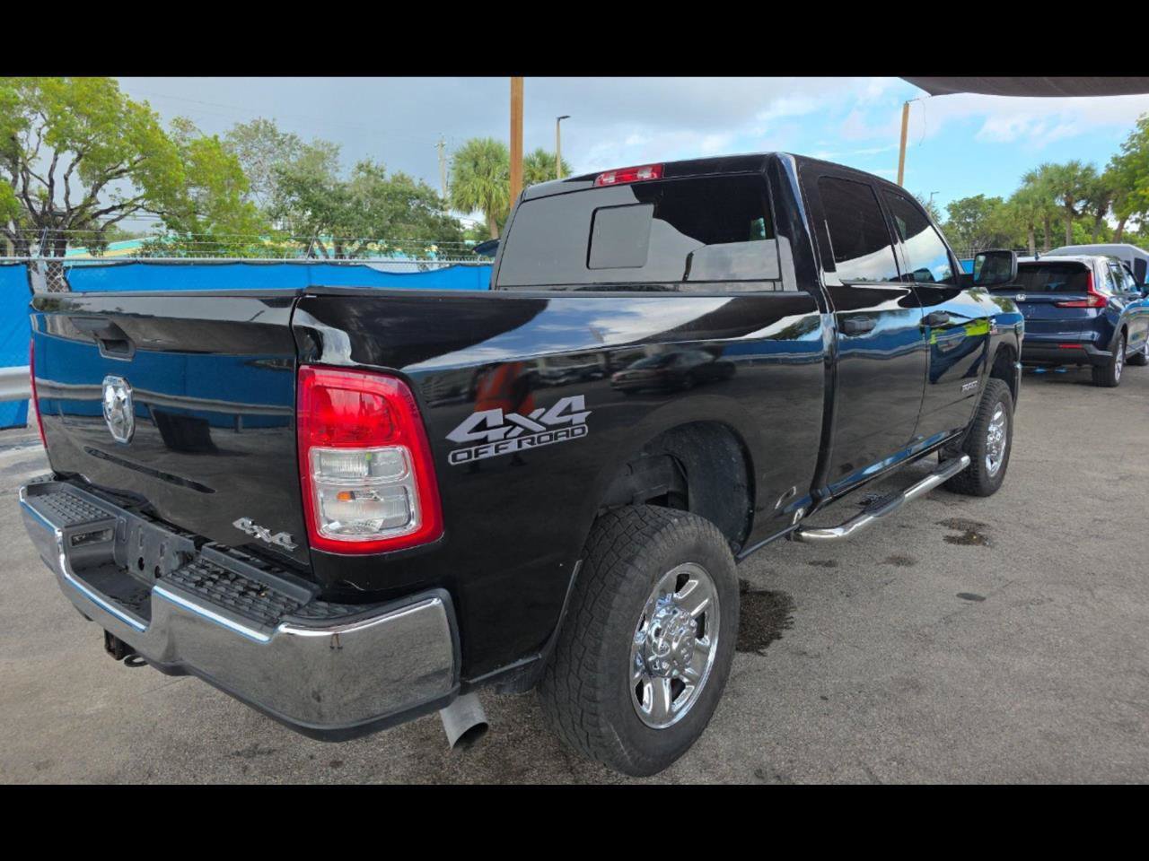 Used 2022 RAM 2500 Tradesman AWD/4WD image 2