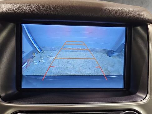 Used 2017 Chevrolet Suburban LT AWD/4WD image 18