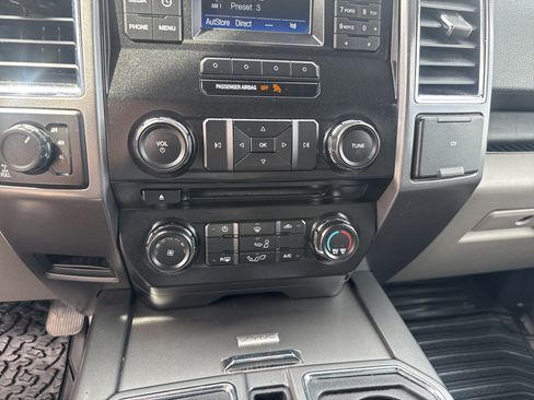 Used 2016 Ford F150 XLT w/ Equipment Group 301A Mid image 25