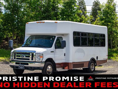 Used 2014 Ford E-450 and Econoline 450 Super Duty w/ Shuttle Bus Prep Package RWD image 1