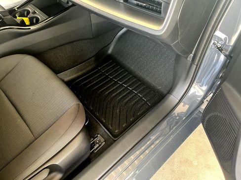 Used 2024 Toyota Prius LE image 17