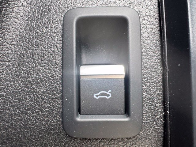 Used 2022 Audi Q5 2.0T Premium AWD/4WD image 11