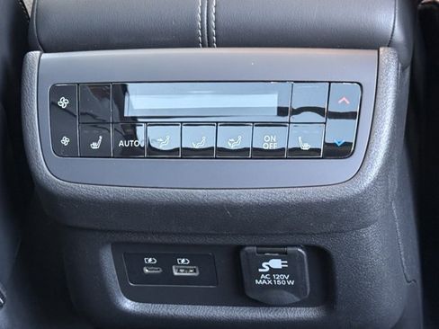 Used 2024 Nissan Pathfinder Platinum w/ Cargo Package image 17