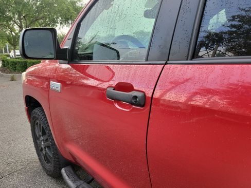 Used 2018 Toyota Tundra Platinum AWD/4WD image 28