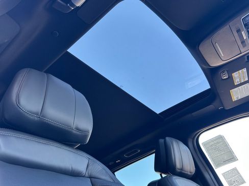 New 2026 Lincoln Navigator Reserve w/ Jet Appearance Package image 16