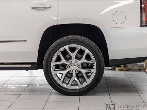 Used 2015 GMC Yukon Denali w/ Premium Package image 8